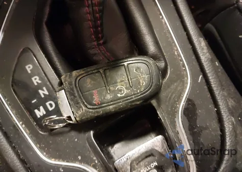 2019 Jeep Cherokee Trailhawk 4X4 из США, поврежденный, VIN 1C4PJMBX4KD356556